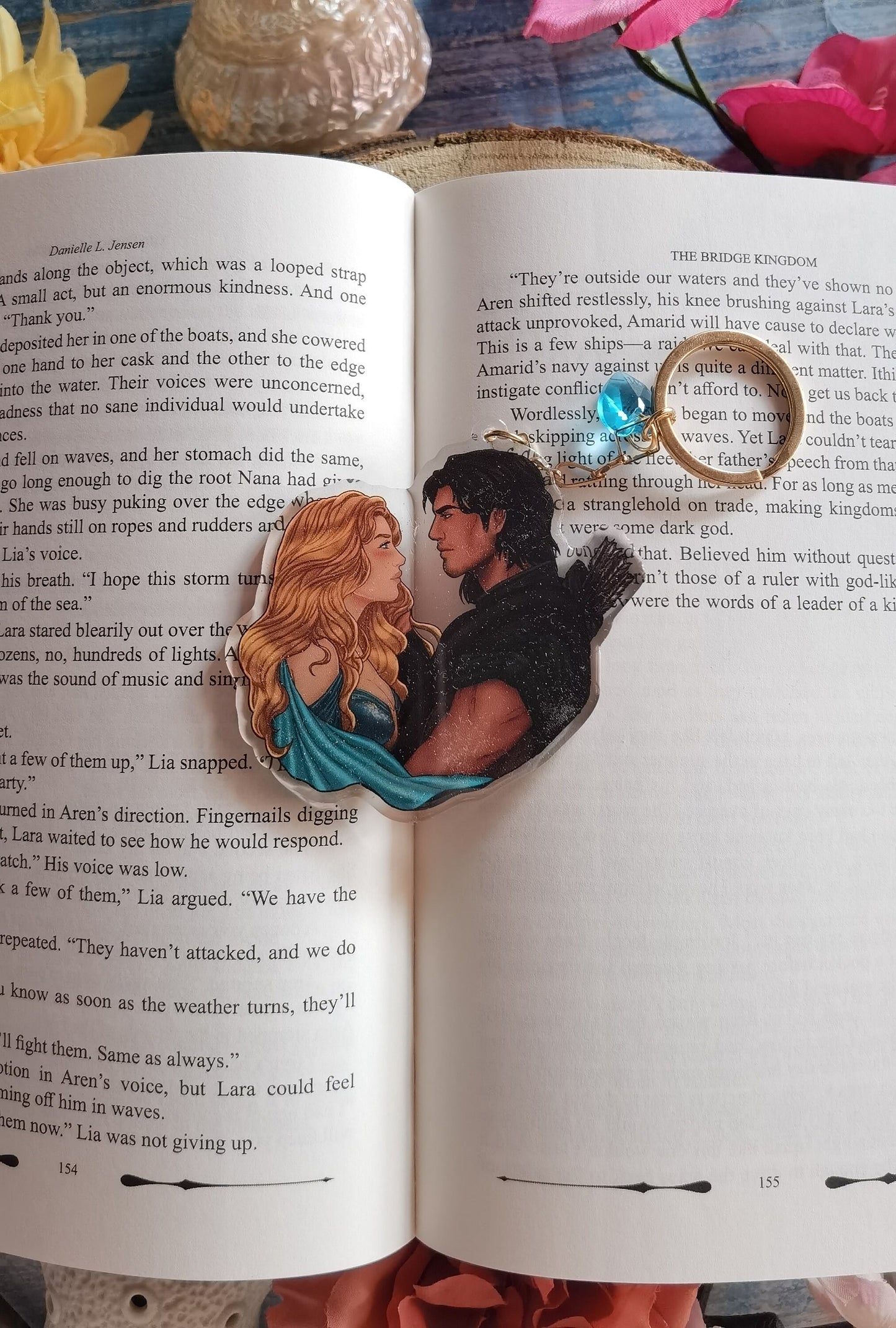 THE BRIDGE KINGDOM Lara x Aren officially licensed transparent acrylic keychain Laren