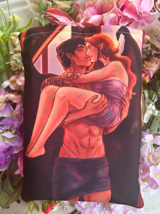 WOODEN PIN: I'm shipping them! Nessian, Feysand, Poppycas, Yenneralt, Jurdan, Darcy Elizabeth, Bryce Hunt, Rowaelin