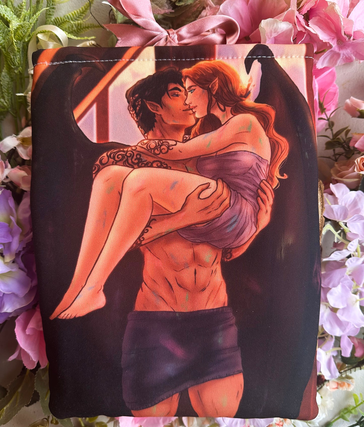 WOODEN PIN: I'm shipping them! Nessian, Feysand, Poppycas, Yenneralt, Jurdan, Darcy Elizabeth, Bryce Hunt, Rowaelin