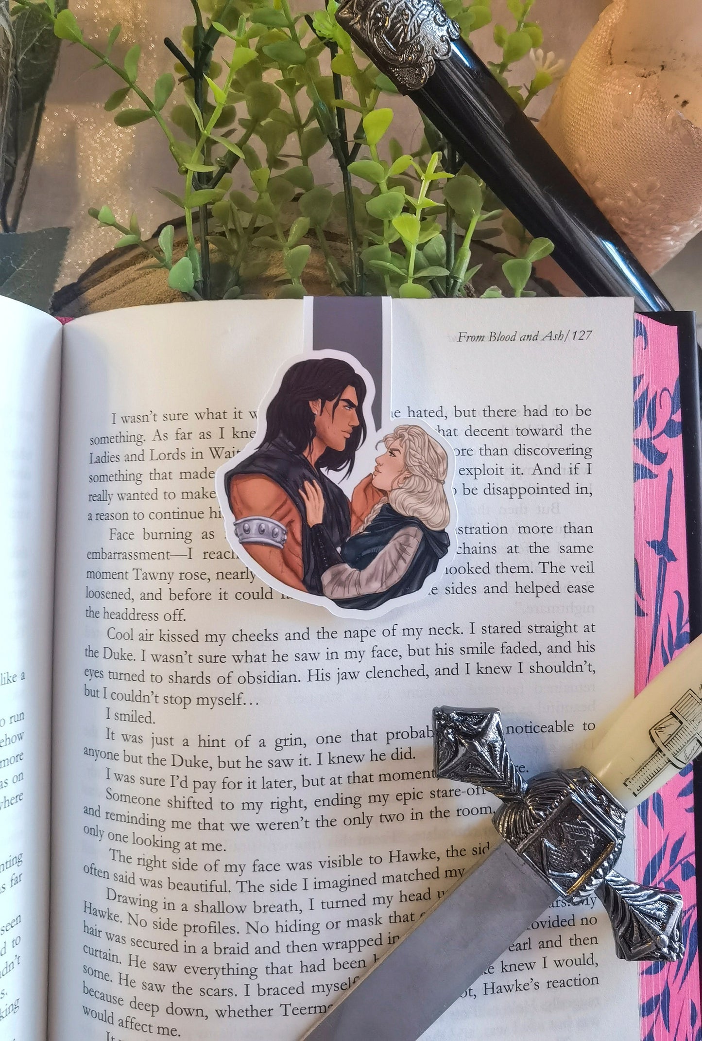 UNA SOMBRA EN LAS BRASAS -[Nykra]Seraphena x Nyktos Marcapáginas magnético